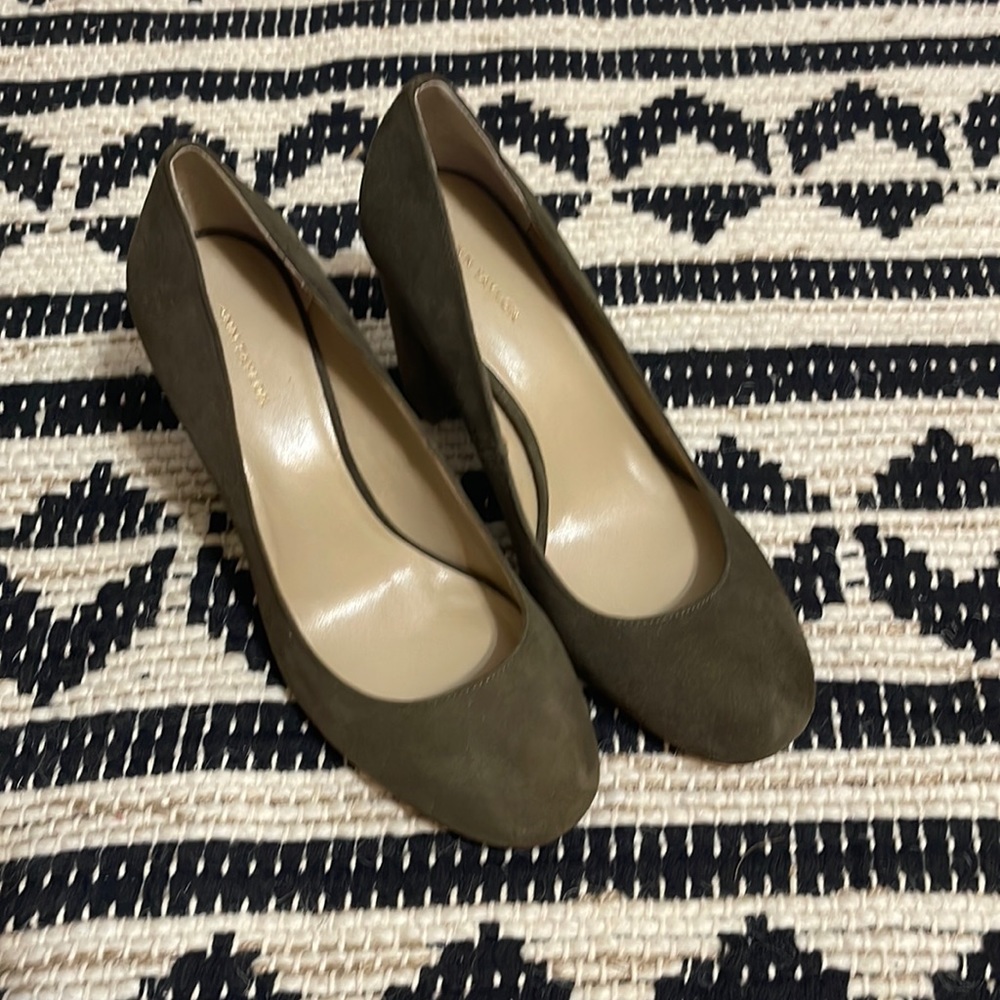 Ann Taylor Emeline Suede Block Heel Pump